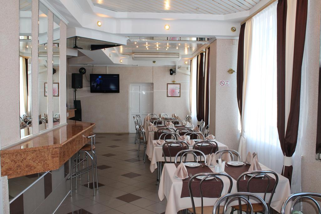 Energiya Hotel Brest Buitenkant foto