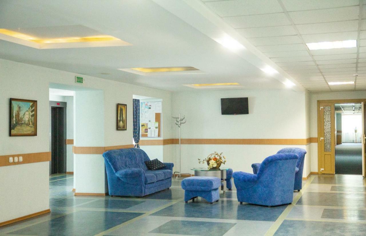Energiya Hotel Brest Buitenkant foto