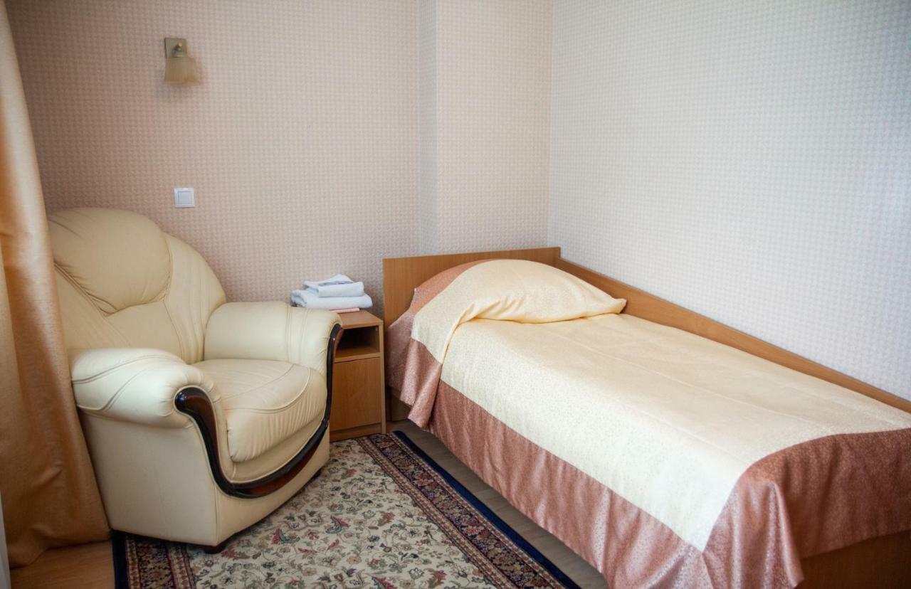 Energiya Hotel Brest Buitenkant foto